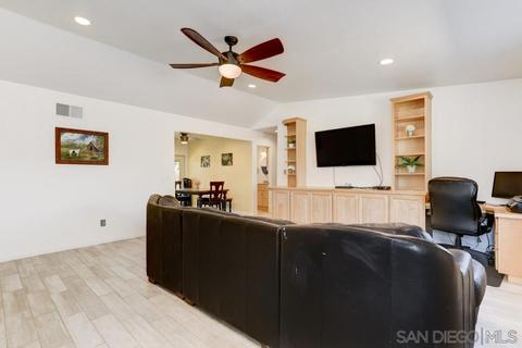 13415 Bubbling Ln, Lakeside, CA 92040 photo 2