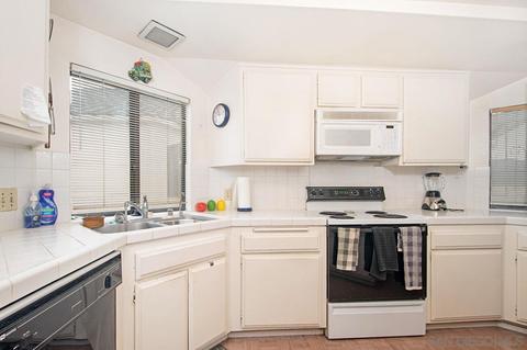 2444 Azure Coast Dr, La Jolla, CA 92037 photo 14