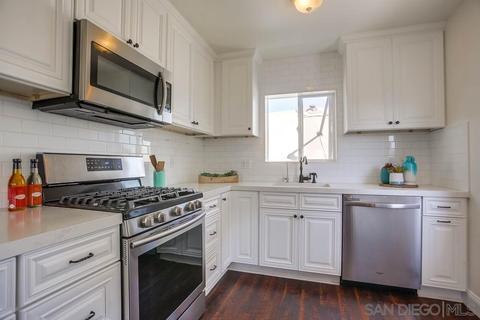 306 Holly St, Oceanside, CA 92058 photo 9