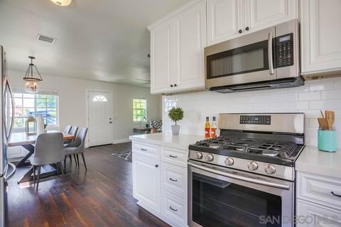 306 Holly St, Oceanside, CA 92058 photo 8