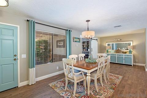225 Deddie Ter, Fallbrook, CA 92028 photo 4