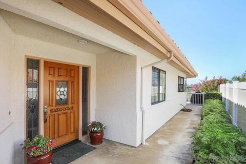 951 Crescent Bnd, Fallbrook, CA 92028 photo 4