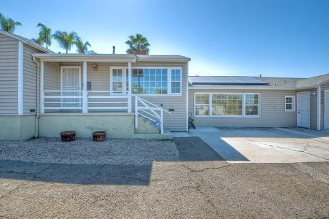 5080 Pine St, La Mesa, CA 91942 photo 2