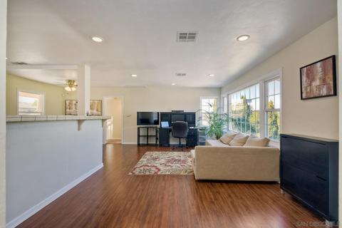 5080 Pine St, La Mesa, CA 91942 photo 8