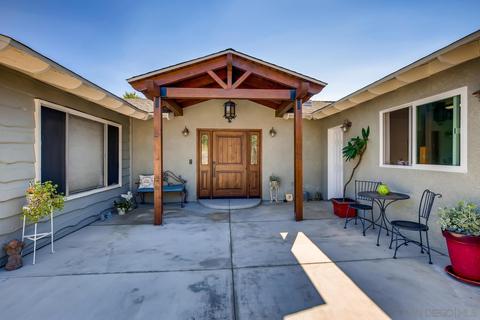 1078 5th St, Ramona, CA 92065 photo 3