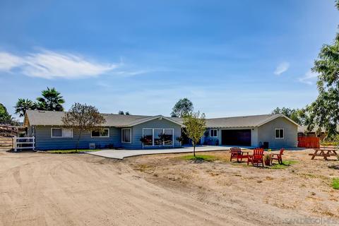 1078 5th St, Ramona, CA 92065 photo 2