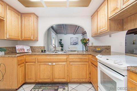 9404 Corte Gacela, Spring Valley, CA 91977 photo 10