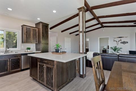 835 Mountain View Rd, El Cajon, CA 92021 photo 12