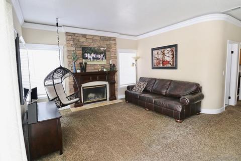 4923 Composition Ct, Oceanside, CA 92057 photo 16