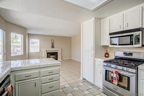 30558 Sierra Madre Dr, Temecula, CA 92591 photo 5