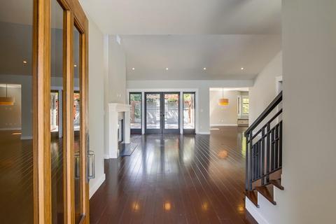 630 Balboa Ave, Coronado, CA 92118 photo 12