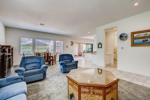 2568 Wellspring St, Carlsbad, CA 92010 photo 4