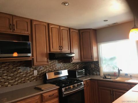 10025 Stanley Ct, Santee, CA 92071 photo 2