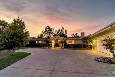 16772 Martincoit Rd, Poway, CA 92064 photo 1