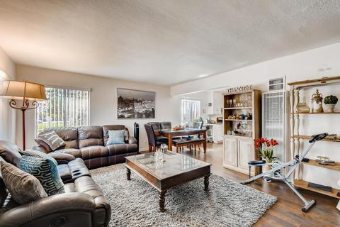 327 L St, Chula Vista, CA 91911 photo 5