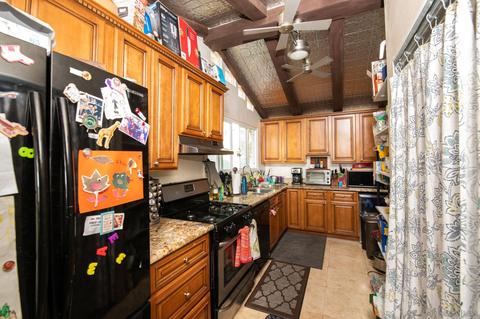919 Hillcrest Pl, Oceanside, CA 92058 photo 7