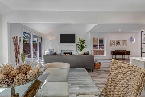 865 Heather Way, Carlsbad, CA 92011 photo 10
