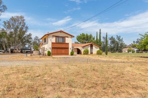 524 Davis St, Ramona, CA 92065 photo 3