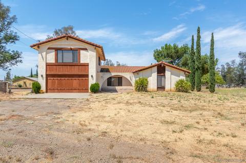 524 Davis St, Ramona, CA 92065 photo 1