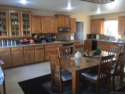 1549 Dumar Ave, El Cajon, CA 92019 photo 2