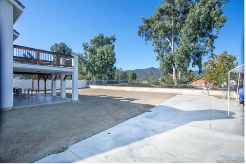 43880 Butternut Dr, Temecula, CA 92592 photo 4