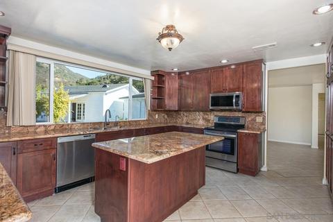 2057 Friendly, Vista, CA 92084 photo 5