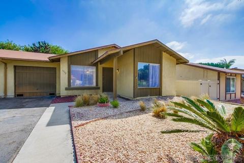 1532 Peacock Blvd, Oceanside, CA 92056 photo 1