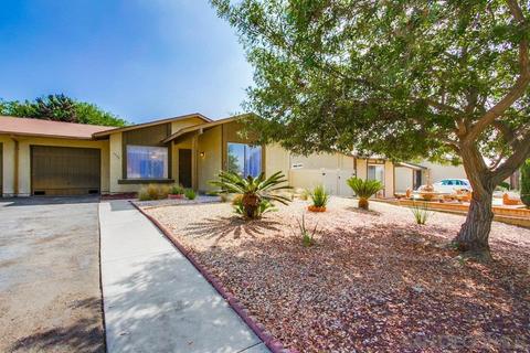 1532 Peacock Blvd, Oceanside, CA 92056 photo 2