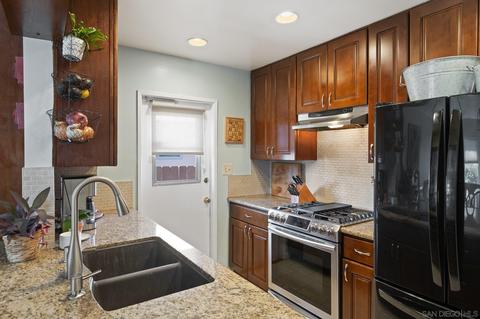 1425 Marshall St, Oceanside, CA 92054 photo 7