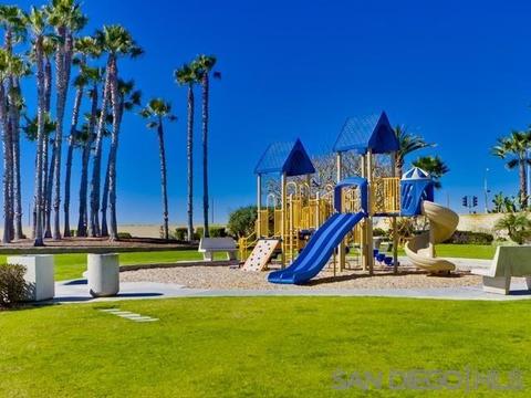 72 Montego Ct, Coronado, CA 92118 photo 22