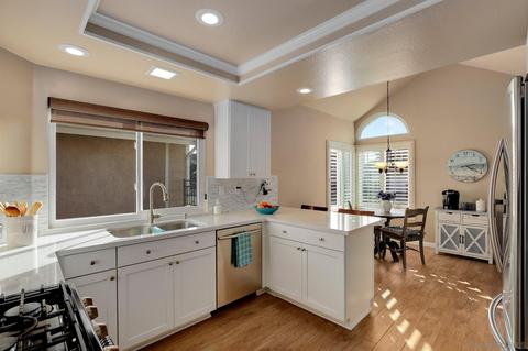6868 Shearwaters Dr, Carlsbad, CA 92011 photo 8