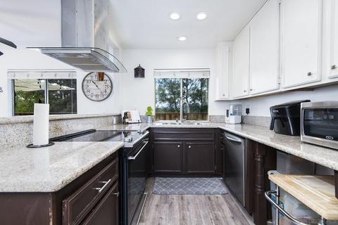 1875 Guilder Gln, Escondido, CA 92029 photo 17
