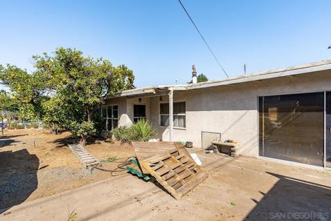 9045 Emerald Grove Way, Lakeside, CA 92040 photo 6