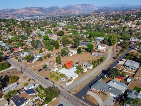 9045 Emerald Grove Way, Lakeside, CA 92040 photo 4