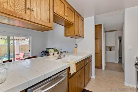 10118 Woodpark Dr, Santee, CA 92071 photo 5