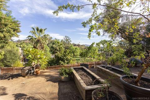 1855 Lisa Ter, El Cajon, CA 92021 photo 8