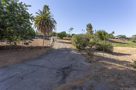 1855 Lisa Ter, El Cajon, CA 92021 photo 12