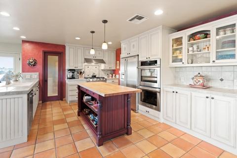 8565 Rockledge Rd, La Mesa, CA 91941 photo 13