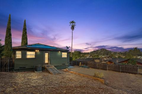8565 Rockledge Rd, La Mesa, CA 91941 photo 3