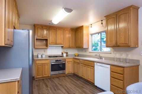8734 Vanguard Pl, Lakeside, CA 92040 photo 10