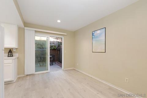 2136 Via Robles, Oceanside, CA 92054 photo 4