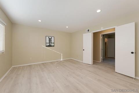 2136 Via Robles, Oceanside, CA 92054 photo 10