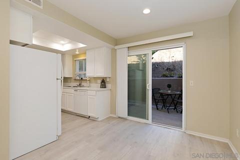 2136 Via Robles, Oceanside, CA 92054 photo 5