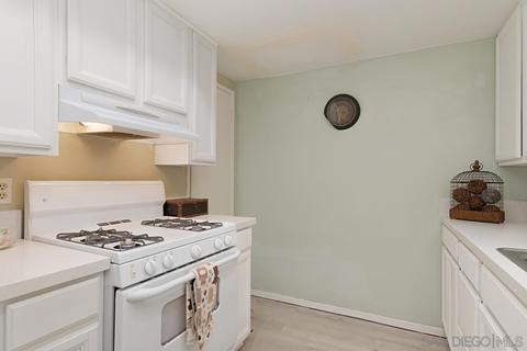 2136 Via Robles, Oceanside, CA 92054 photo 7