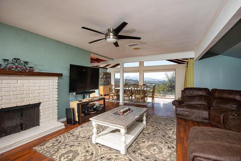 2315 Carroll Ln, Escondido, CA 92027 photo 9