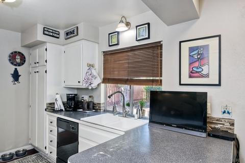 13444 Cayuga Dr, Poway, CA 92064 photo 6