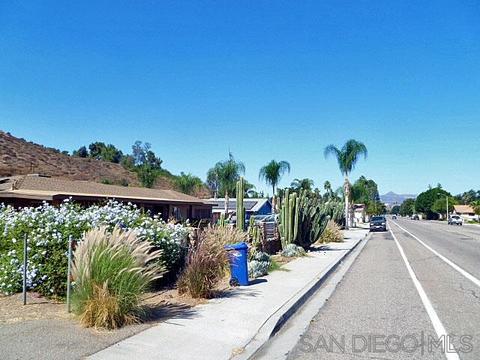 9236 Los Coches Rd, Lakeside, CA 92040 photo 2