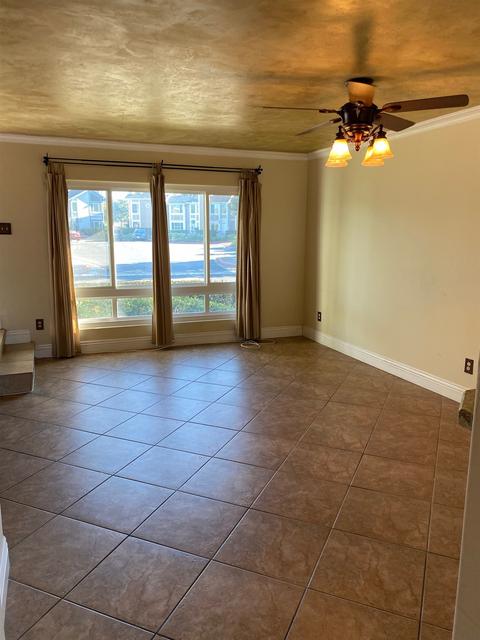 6839 Carnation Dr, Carlsbad, CA 92011 photo 2