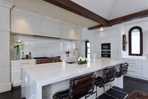 7907 Princess St, La Jolla, CA 92037 photo 10