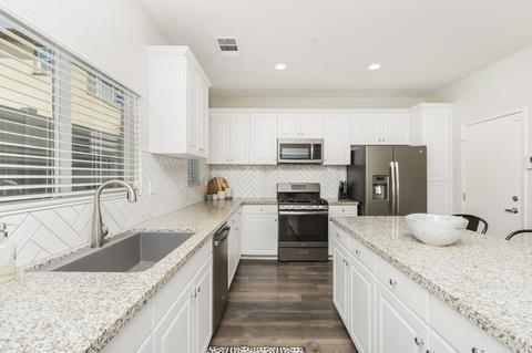 330 Dun Blazer Way, Fallbrook, CA 92028 photo 10